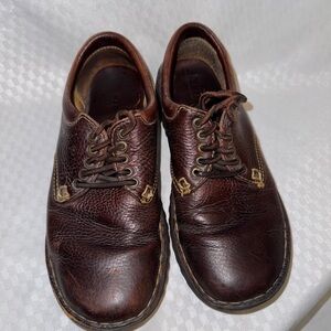 Classic Brown Leather Women’s Shoes